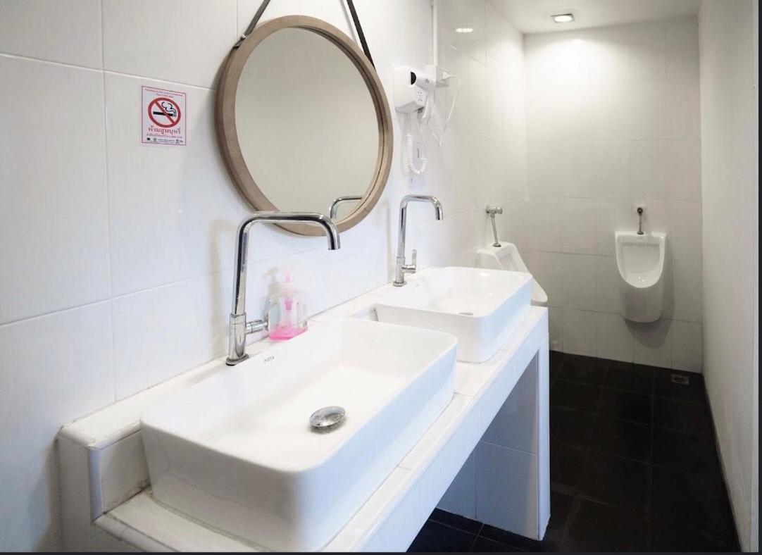 3Plus1 Hostel Patong Экстерьер фото