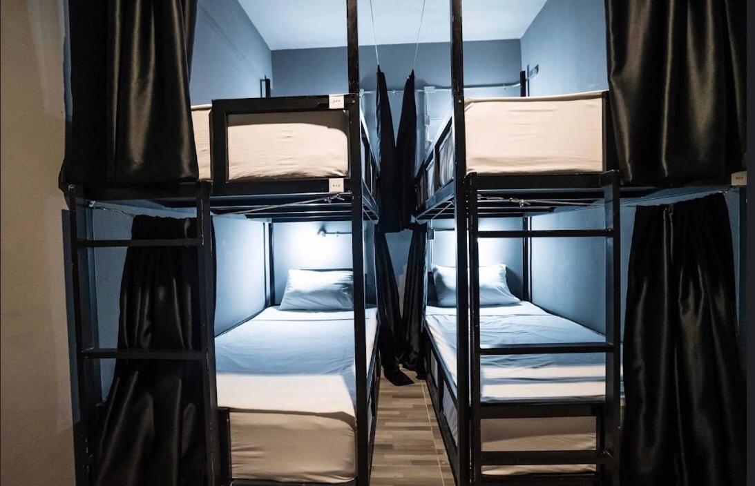 3Plus1 Hostel Patong Экстерьер фото