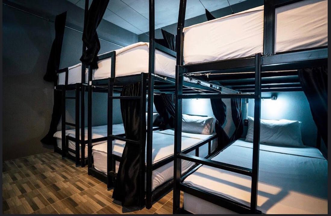 3Plus1 Hostel Patong Экстерьер фото